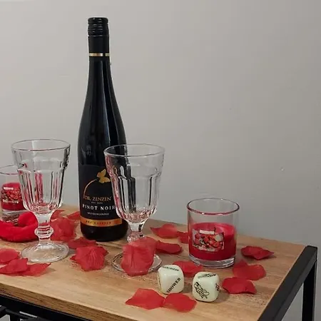 Appartement Pokoj Dla Doroslych Momenti Piccanti